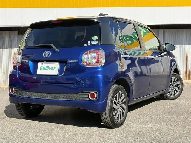 トヨタ パッソ モーダ　Gパッケージ 三重県 2018(平30)年 12.3万km ブラックマイカメタリック/ディープブルークリスタルマイカ ワンオーナー　/スマートアシストII/　・衝突警報機能(対車両・対歩行者)/　・衝突回避支援ブレーキ機能(対車両)/　・誤発進抑制制御機能/　・後方誤発進抑制制御機能/　・車線逸脱警報機能/　・先行者発進お知らせ機能/純正ナビ/　・Bluetooth/　・DTV/　・DVD/CD再生/　・録音/黒ルーフ/スマートキー/プッシュスタート/LEDヘッドライト/LEDフォグライト/オートライト/オートリトラクタブルミラー/ウィンカーミラー/ビルトインETC/革巻きステアリング/ステアリングスイッチ/アイドリングストップ/プライバシーガラス/フロアマット/横滑り防止機能/サイド/カーテンエアバック