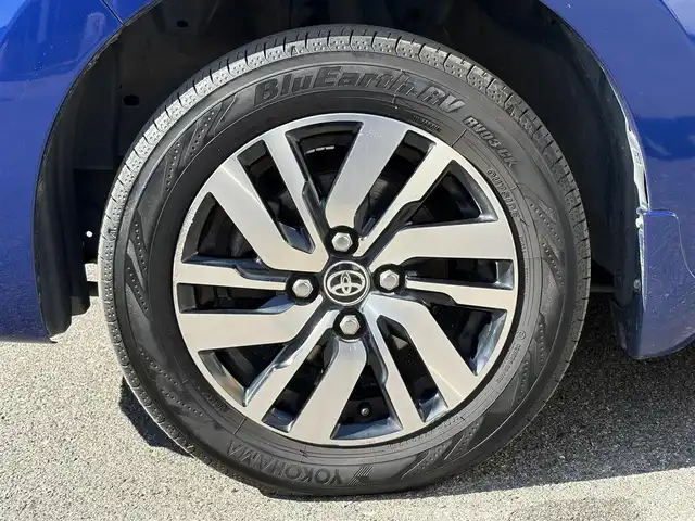 トヨタ パッソ モーダ　Gパッケージ 三重県 2018(平30)年 12.3万km ブラックマイカメタリック/ディープブルークリスタルマイカ ワンオーナー　/スマートアシストII/　・衝突警報機能(対車両・対歩行者)/　・衝突回避支援ブレーキ機能(対車両)/　・誤発進抑制制御機能/　・後方誤発進抑制制御機能/　・車線逸脱警報機能/　・先行者発進お知らせ機能/純正ナビ/　・Bluetooth/　・DTV/　・DVD/CD再生/　・録音/黒ルーフ/スマートキー/プッシュスタート/LEDヘッドライト/LEDフォグライト/オートライト/オートリトラクタブルミラー/ウィンカーミラー/ビルトインETC/革巻きステアリング/ステアリングスイッチ/アイドリングストップ/プライバシーガラス/フロアマット/横滑り防止機能/サイド/カーテンエアバック