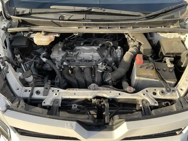 トヨタ ヴォクシー ZS 煌Ⅲ 滋賀県 2021(令3)年 4.1万km ホワイトパールクリスタルシャイン 両側パワースライドドア/社外9インチナビ/(AM/FM/CD/DVD/Bluetooth/USB/HDMI/SD)/前後ドライブレコーダー/バックカメラ/ETC/プリクラッシュブレーキアシスト/レーンキープアシスト/アイドリングストップ/クルーズコントロール/横滑り防止装置/コーナーセンサー/革巻きステアリング/ステアリングスイッチ/LEDヘッドライト/フロントフォグ/オートマチックハイビーム/後席エアコン/後席サンシェード/純正ドアバイザー/ISOFIX対応/プッシュスタート/スマートキー/ECOモード