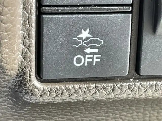 ホンダ Ｎ ＢＯＸ L 岩手県 2022(令4)年 1.2万km プレミアムアイボリーパールⅡ ４WD/両側パワースライドドア/コーディネートスタイル/ホンダセンシング/衝突軽減ブレーキ/誤発進抑制機能/路外逸脱抑制機能/渋滞追従機能付きアダプティブクルーズコントロール/車線維持支援機能/オートハイビーム/先行車発信お知らせ機能/標識認識機能/オートブレーキホールド機能/横滑り防止装置/アイドリングストップ/パーキングセンサー/アレルクリーンプラスシート/前席シートヒーター/ロールサンシェード/シートバックテーブル/純正8インチナビ/フルセグTV/バックカメラ/ドライブレコーダー/フルLEDヘッドライト/14インチスチールホイール　純正センターキャップ付き