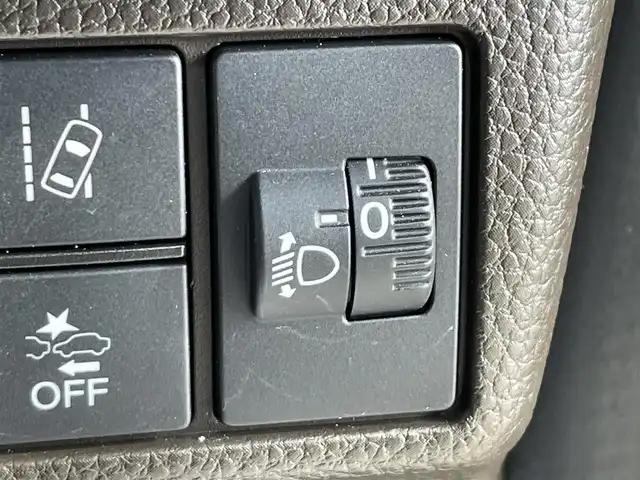 ホンダ Ｎ ＢＯＸ L 岩手県 2022(令4)年 1.2万km プレミアムアイボリーパールⅡ ４WD/両側パワースライドドア/コーディネートスタイル/ホンダセンシング/衝突軽減ブレーキ/誤発進抑制機能/路外逸脱抑制機能/渋滞追従機能付きアダプティブクルーズコントロール/車線維持支援機能/オートハイビーム/先行車発信お知らせ機能/標識認識機能/オートブレーキホールド機能/横滑り防止装置/アイドリングストップ/パーキングセンサー/アレルクリーンプラスシート/前席シートヒーター/ロールサンシェード/シートバックテーブル/純正8インチナビ/フルセグTV/バックカメラ/ドライブレコーダー/フルLEDヘッドライト/14インチスチールホイール　純正センターキャップ付き