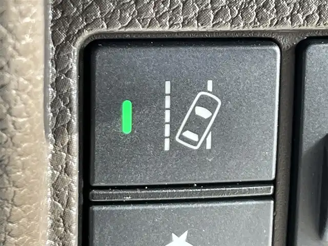 ホンダ Ｎ ＢＯＸ L 岩手県 2022(令4)年 1.2万km プレミアムアイボリーパールⅡ ４WD/両側パワースライドドア/コーディネートスタイル/ホンダセンシング/衝突軽減ブレーキ/誤発進抑制機能/路外逸脱抑制機能/渋滞追従機能付きアダプティブクルーズコントロール/車線維持支援機能/オートハイビーム/先行車発信お知らせ機能/標識認識機能/オートブレーキホールド機能/横滑り防止装置/アイドリングストップ/パーキングセンサー/アレルクリーンプラスシート/前席シートヒーター/ロールサンシェード/シートバックテーブル/純正8インチナビ/フルセグTV/バックカメラ/ドライブレコーダー/フルLEDヘッドライト/14インチスチールホイール　純正センターキャップ付き