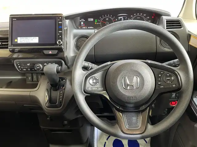 ホンダ Ｎ ＢＯＸ L 岩手県 2022(令4)年 1.2万km プレミアムアイボリーパールⅡ ４WD/両側パワースライドドア/コーディネートスタイル/ホンダセンシング/衝突軽減ブレーキ/誤発進抑制機能/路外逸脱抑制機能/渋滞追従機能付きアダプティブクルーズコントロール/車線維持支援機能/オートハイビーム/先行車発信お知らせ機能/標識認識機能/オートブレーキホールド機能/横滑り防止装置/アイドリングストップ/パーキングセンサー/アレルクリーンプラスシート/前席シートヒーター/ロールサンシェード/シートバックテーブル/純正8インチナビ/フルセグTV/バックカメラ/ドライブレコーダー/フルLEDヘッドライト/14インチスチールホイール　純正センターキャップ付き