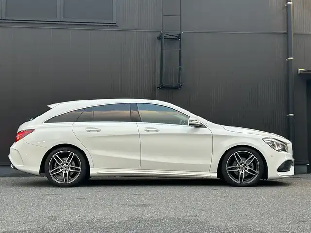 メルセデス・ベンツ ＣＬＡ１８０