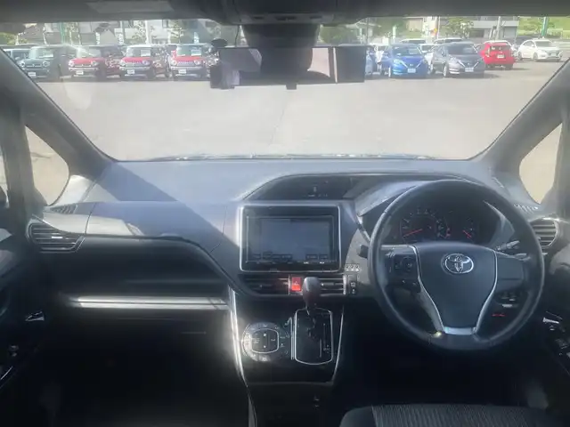 トヨタ ヴォクシー ZS 煌 岡山県 2018(平30)年 5.6万km ブラック 純正9インチナビ（NSZT-Y66T）/AMFM/CD/BT/USB/HDMI/フルセグ/バックカメラ/ETC/両側パワースライドドア/前方ドライブレコーダー/MT付きAT/クルーズコントロール/プリクラッシュセーフティシステム/LDA/LEDヘッドライト/オートハイビーム/純正AW/純正フロアマット/保証書/取扱説明書/スペアキー
