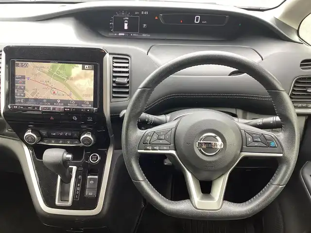 日産 セレナ ハイウェイスターVセレクションⅡ 岡山県 2017(平29)年 8.6万km ダイヤモンドブラック 社外９インチメモFリーナビ/フルセグ/バックカメラ/全方位カメラ/後席フリップダウンモニター/ビルトインETC/プロパイロット/R両側パワースライド/前後ドラレコ/革調シートカバー