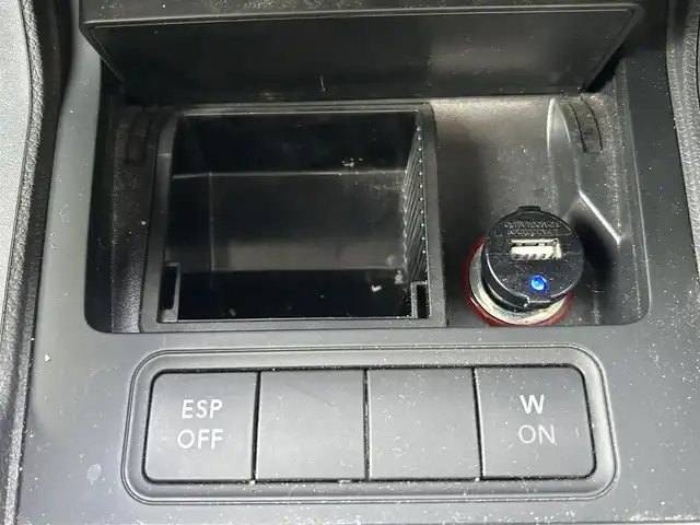 フォルクスワーゲン ゴルフ GT TSI 和歌山県 2008(平20)年 6.7万km シルバー clarion7インチナビ/＜フルセグTV/FM/AM/SD/CD＞/ETC/ターボ/スーパーチャージャー/クルーズコントロール(追従なし)/横滑り防止装置/純正フロアマット/純正17インチアルミホイール/取扱説明書/保証書