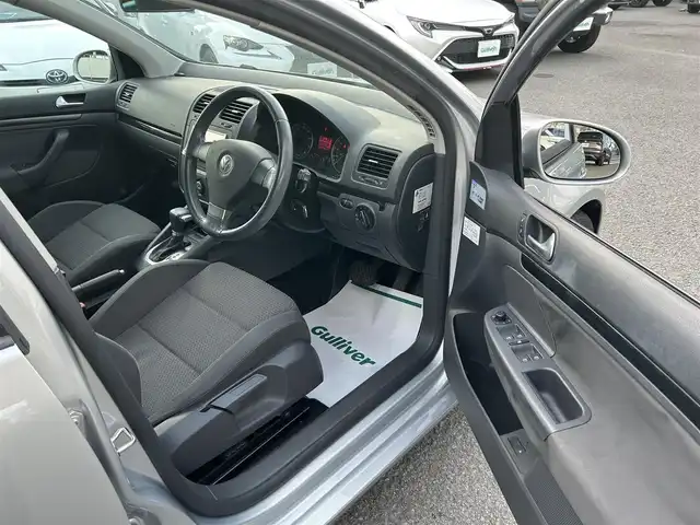 フォルクスワーゲン ゴルフ GT TSI 和歌山県 2008(平20)年 6.7万km シルバー clarion7インチナビ/＜フルセグTV/FM/AM/SD/CD＞/ETC/ターボ/スーパーチャージャー/クルーズコントロール(追従なし)/横滑り防止装置/純正フロアマット/純正17インチアルミホイール/取扱説明書/保証書