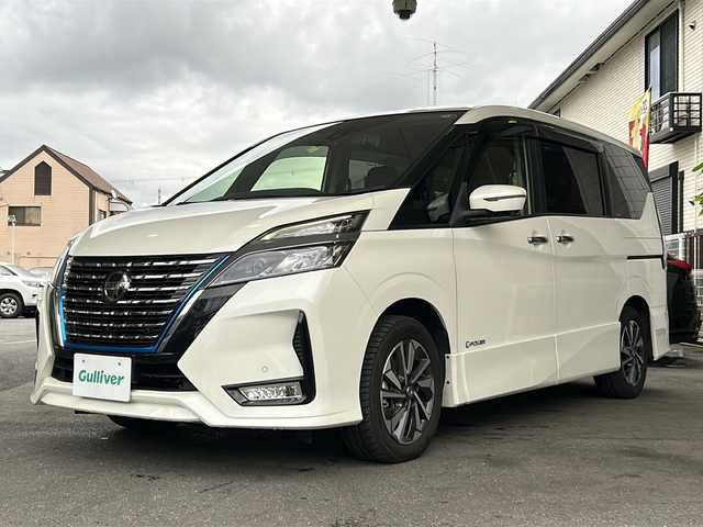 日産 セレナ e－パワー ハイウェイスター V 京都府 2020(令2)年 3.4万km ブリリアントホワイトパール 純正ナビ/Bluetooth/フルセグTV/プロパイロット/両側パワースライドドア/フリップダウンモニター/アラウンドビューモニター/バックカメラ/禁煙車/コーナーセンサー/BSM/BSW/BSI/LDW/LDP/エマージェンシーブレーキ/デジタルインナーミラー/電動パーキングブレーキ/3列シート/LEDヘッドライト/フォグランプ/オートライト/レーダークルーズコントロール/前後ドライブレコーダー/純正16インチAW/ウインカーミラー/ワンオーナー/ビルトインETC/プッシュスタート/ステアリングスイッチ/純正フロアマット/純正ドアバイザー/スマートキースペア/保証書/取扱説明書