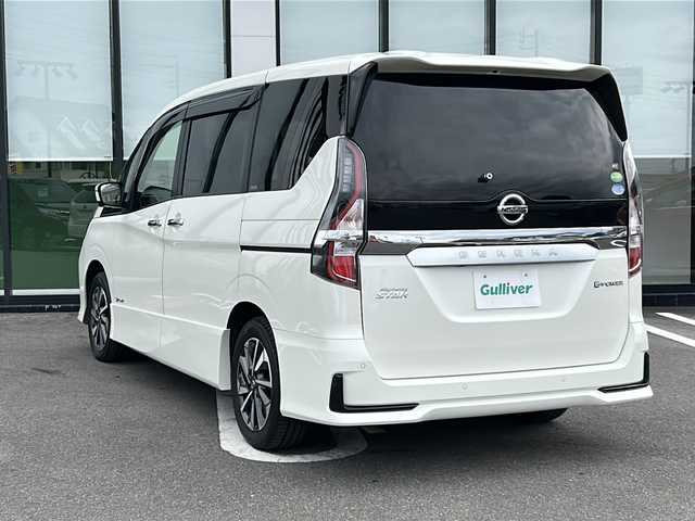 日産 セレナ e－パワー ハイウェイスター V 岐阜県 2020(令2)年 3.4万km ブリリアントホワイトパール 登録時走行距離33524km/純正ナビ/Bluetooth/フルセグTV/プロパイロット/両側パワースライドドア/フリップダウンモニター/アラウンドビューモニター/バックカメラ/禁煙車/コーナーセンサー/BSM/BSW/BSI/LDW/LDP/エマージェンシーブレーキ/デジタルインナーミラー/電動パーキングブレーキ/3列シート/LEDヘッドライト/フォグランプ/オートライト/レーダークルーズコントロール/前後ドライブレコーダー/純正16インチAW/ウインカーミラー/ワンオーナー/ビルトインETC/プッシュスタート/ステアリングスイッチ/純正フロアマット/純正ドアバイザー/スマートキースペア/保証書/取扱説明書