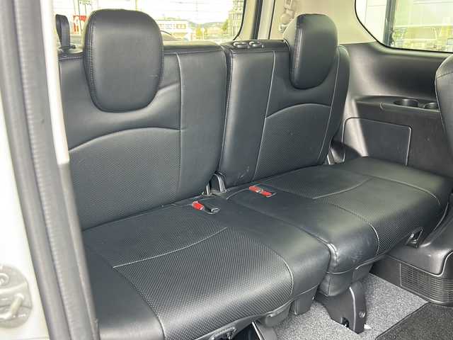 日産 セレナ e－パワー ハイウェイスター V 岐阜県 2020(令2)年 3.4万km ブリリアントホワイトパール 登録時走行距離33524km/純正ナビ/Bluetooth/フルセグTV/プロパイロット/両側パワースライドドア/フリップダウンモニター/アラウンドビューモニター/バックカメラ/禁煙車/コーナーセンサー/BSM/BSW/BSI/LDW/LDP/エマージェンシーブレーキ/デジタルインナーミラー/電動パーキングブレーキ/3列シート/LEDヘッドライト/フォグランプ/オートライト/レーダークルーズコントロール/前後ドライブレコーダー/純正16インチAW/ウインカーミラー/ワンオーナー/ビルトインETC/プッシュスタート/ステアリングスイッチ/純正フロアマット/純正ドアバイザー/スマートキースペア/保証書/取扱説明書