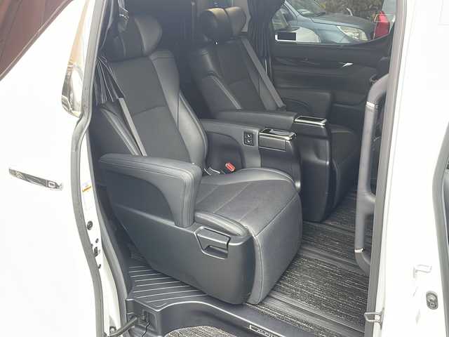 トヨタ アルファード S Cパッケージ 宮崎県 2019(令1)年 3.2万km ホワイトパールクリスタルシャイン SDナビ Bluetooth バックカメラ フルセグTV 両側パワースライドドア 後席用モニター ハンドルヒーター ETC 前席シートヒーター 全席パワーシート 前後コーナーセンサー CDチェンジャー ムーンレール 後ろ窓全てカーテン付き 純正アルミホイール 純正フロアマット LEDライト オートライト オートハイビーム 衝突軽減システム パワーウィンドウ パワーステアリング