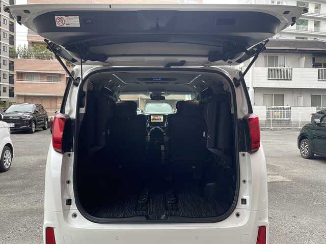 トヨタ アルファード S Cパッケージ 宮崎県 2019(令1)年 3.2万km ホワイトパールクリスタルシャイン SDナビ Bluetooth バックカメラ フルセグTV 両側パワースライドドア 後席用モニター ハンドルヒーター ETC 前席シートヒーター 全席パワーシート 前後コーナーセンサー CDチェンジャー ムーンレール 後ろ窓全てカーテン付き 純正アルミホイール 純正フロアマット LEDライト オートライト オートハイビーム 衝突軽減システム パワーウィンドウ パワーステアリング