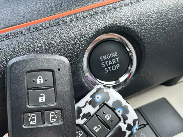 トヨタ シエンタ G 新潟県 2015(平27)年 13万km ヴィンテージブラウンパールクリスタルシャイン 純正ナビ【BT/フルセグTV/FM・AM】/バックカメラ/衝突軽減/両側パワースライド/オートライト/純正フロアマット/社外アルミホイール/革巻きステアリング/ステイリングスイッチ/ETC/スマートキー/プッシュスタート