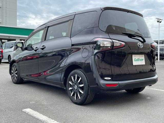 トヨタ シエンタ ハイブリッド G クエロ 東京都 2019(平31)年 3.1万km クールボルドーガラスフレーク ナビ/バックカメラ/天吊モニター/プリクラッシュセーフティシステム/レーンディパーチャーアラート/オートマチックハイビーム/両側パワースライドドア/ＥＴＣ/横滑り抑制機能/スマートキー/Pスタート