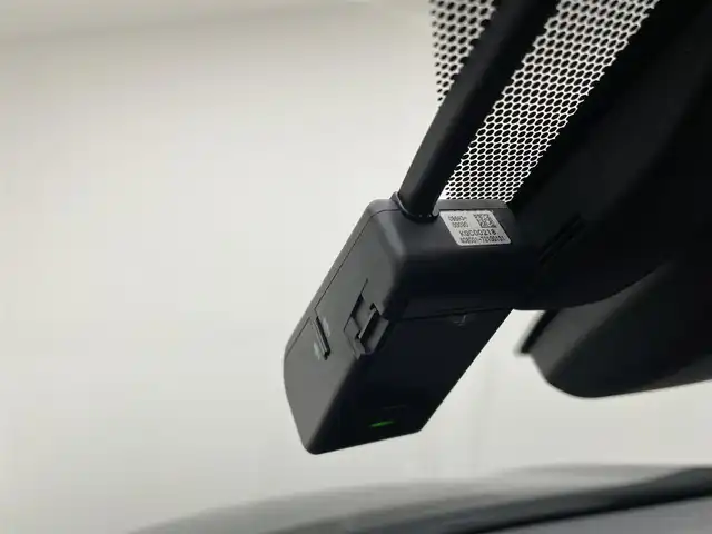 レクサス ＵＸ 250h Fスポーツ 兵庫県 2018(平30)年 5.8万km グラファイトブラックガラスフレーク 純正メモリナビ/フルセグ CD DVD BT MSV/パノラミックビューモニター/クリアランスソナー/レーダークルーズコントロール/プリクラッシュセーフティー/LDA/BSM/ASC/サンルーフ/パワーバックドア/ドライブレコーダー/ビルトインETC2.0/三眼LEDヘッドライト/オートライト/オートハイビーム/レザーシート/シートヒーター/パワーシート/ステアリングヒーター/純正フロアマット/純正18インチアルミホイール/取扱い説明書/新車時保証書