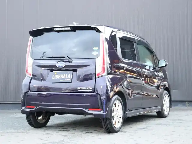 スバル ステラ カスタム R スマートアシスト 静岡県 2017(平29)年 5.6万km ナイトシャドーパープルクリスタルM ワンオーナー/純正オーディオ/CD・FM・AM・USB/衝突軽減ブレーキ/LKA/オートライト/ETC/スペアキー/取扱説明書/保証書