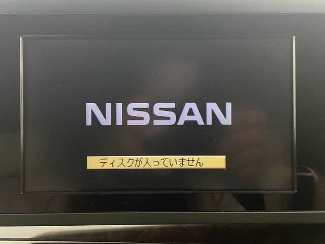 日産 エルグランド 250ライダー 栃木県 2006(平18)年 12.2万km ホワイトパール 純正HDDナビ/・AM/FM/CD/MD/サンルーフ/両側パワースライドドア/バックカメラ/フォグランプ/レザーシート/ステアリングスイッチ/純正１７インチアルミホイール/純正マット/保証書/取扱説明書