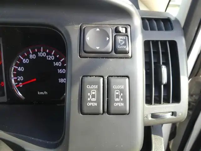 日産 セレナ ハイウェイスター 千葉県 2010(平22)年 17.5万km ホワイトパール 両側パワースライドドア/純正HDDナビ/地デジTV/【CD再生機能　Bluetooth接続】/バックカメラ/ETC/HID/フォグライト/ウインカーミラー/純正16インチアルミホイル/インテリジェントキー