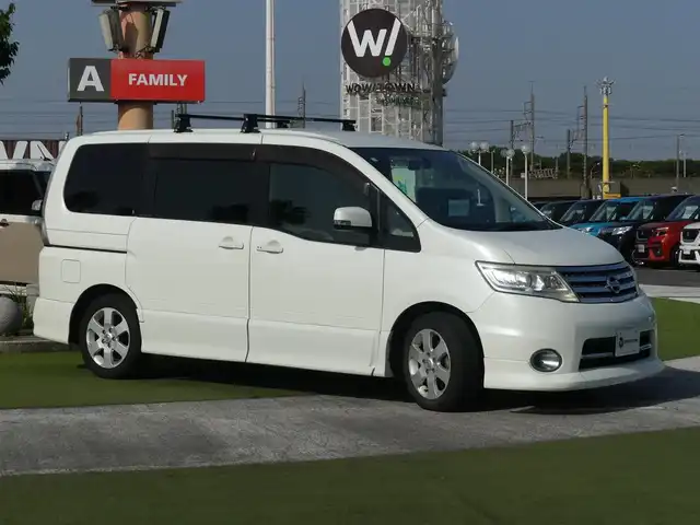 日産 セレナ ハイウェイスター 千葉県 2010(平22)年 17.5万km ホワイトパール 両側パワースライドドア/純正HDDナビ/地デジTV/【CD再生機能　Bluetooth接続】/バックカメラ/ETC/HID/フォグライト/ウインカーミラー/純正16インチアルミホイル/インテリジェントキー
