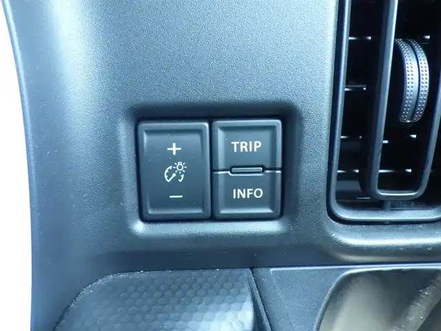 スズキ ハスラー HYBRID G 千葉県 2020(令2)年 1.3万km フェニックスレッドパール/ガンメタリック2トーンルーフ デュアルカメラブレーキサポート/アイドリングストップ/純正メモリーナビ/地デジTV/【DVD/CD再生機能　Bluetooth接続】/【Apple CarPlay　Android Auto対応】/全方位モニター/前席シートヒーター/ETC/リアコーナーセンサー/純正15インチアルミホイル/サイド/カーテンエアバッグ/携帯リモコン