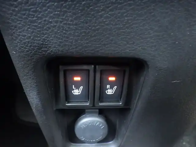 スズキ ハスラー HYBRID G 千葉県 2020(令2)年 1.3万km フェニックスレッドパール/ガンメタリック2トーンルーフ デュアルカメラブレーキサポート/アイドリングストップ/純正メモリーナビ/地デジTV/【DVD/CD再生機能　Bluetooth接続】/【Apple CarPlay　Android Auto対応】/全方位モニター/前席シートヒーター/ETC/リアコーナーセンサー/純正15インチアルミホイル/サイド/カーテンエアバッグ/携帯リモコン