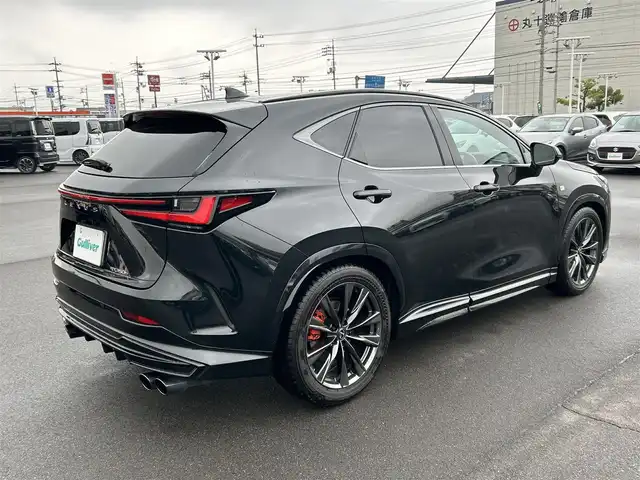 レクサス ＮＸ 350h Fスポーツ 岡山県 2023(令5)年 1.2万km グラファイトブラックガラスフレーク サンルーフ　/マークレビンソン/純正ナビ　/アラウンドビューモニター　/バックカメラ　/シートヒーター　/エアシート　/衝突軽減ブレーキ/レーダークルーズコントロール　/ブレーキホールド　/ワイヤレス充電　/ドライブレコーダー/２０インチ純正ＡＷ　/4WD/ＥＴＣ2.0