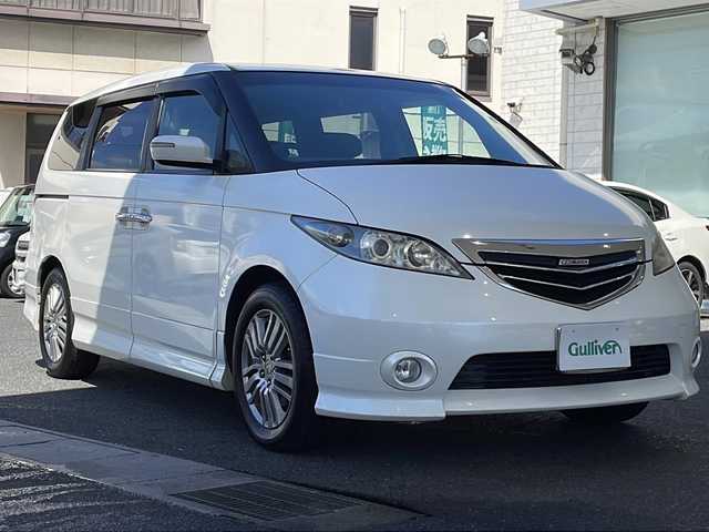 ホンダ エリシオン G Aero HDDナビパッケージ 岡山県 2007(平19)年 8.7万km ブリリアントホワイトパール 登録時走行距離86229km/フリップダウン後席モニター/純正HDDナビ/(AM/FM/DISC/TV)/バックカメラ/ETC/無限フロントグリル/片側パワースライドドア/リモコンキー/スペアキー/純正17インチアルミホイール/パワーウィンドウ/パワーステアリング/記録簿/保証書/取扱説明書