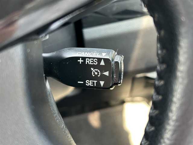 トヨタ エスティマ アエラス プレミアムエディション 熊本県 2013(平25)年 4.5万km ホワイトパールクリスタルシャイン ワンオーナー/プッシュスタート/純正ナビ/（CD・DVD・フルセグTV・BTオーディオ・SD）/バックカメラ/ETC/純正18インチAW/両側パワースライドドア/クルーズコントロール/ハーフレザーシート/右前席パワーシート/HIDヘッドライト/オートライト/フォグライト/前後コーナーセンサー/ウィンカーミラー/純正フロアマット/純正ドアバイザー/新車保証書/取扱説明書/スマートスペアキー×1本