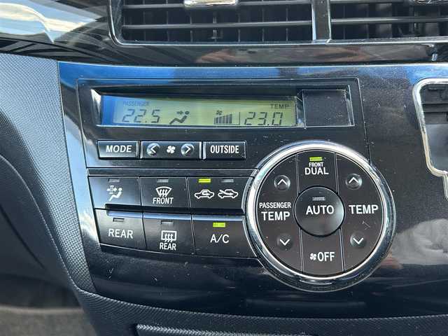 トヨタ エスティマ アエラス プレミアムエディション 熊本県 2013(平25)年 4.5万km ホワイトパールクリスタルシャイン ワンオーナー/プッシュスタート/純正ナビ/（CD・DVD・フルセグTV・BTオーディオ・SD）/バックカメラ/ETC/純正18インチAW/両側パワースライドドア/クルーズコントロール/ハーフレザーシート/右前席パワーシート/HIDヘッドライト/オートライト/フォグライト/前後コーナーセンサー/ウィンカーミラー/純正フロアマット/純正ドアバイザー/新車保証書/取扱説明書/スマートスペアキー×1本