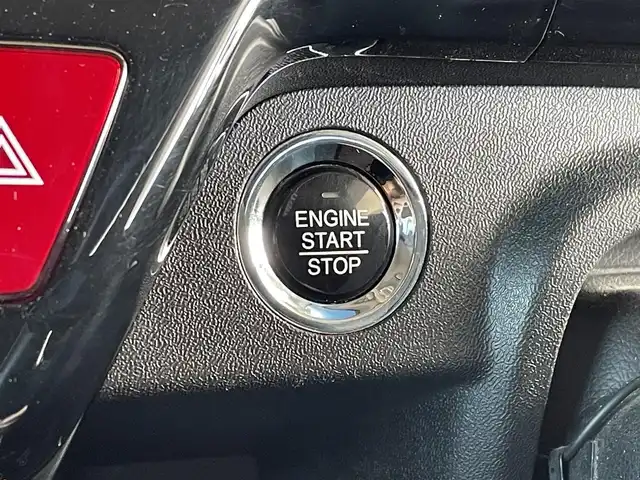 ホンダ ステップワゴン スパーダ ホンダセンシング 道東・釧路十勝 2017(平29)年 9.9万km モダンスティールM 4WD/寒冷地仕様/Honda SENSING/・衝突軽減ブレーキ/・アクティブ　クルーズコントロール/・路外逸脱抑制機能/・誤発進抑制機能/・先行車発進お知らせ機能/・標識認識機能/社外SDナビ/（CD/DVD/BT）/フルセグTV/バックカメラ/後席用フリップダウンモニター/両側パワースライドドア/社外AW夏タイヤ/純正AW冬タイヤ積込/トリプルゾーンフルオートエアコン/スマートキー/スペアキー/社外エンジンスターター/パドルシフト/ステアリングスイッチ/革巻きステアリング/ビルトインETC/前後ドライブレコーダー/シートヒーター/プッシュスタート/わくわくリアゲート/LEDヘッドライト/フォグランプ/取扱説明書/保証書/記録簿