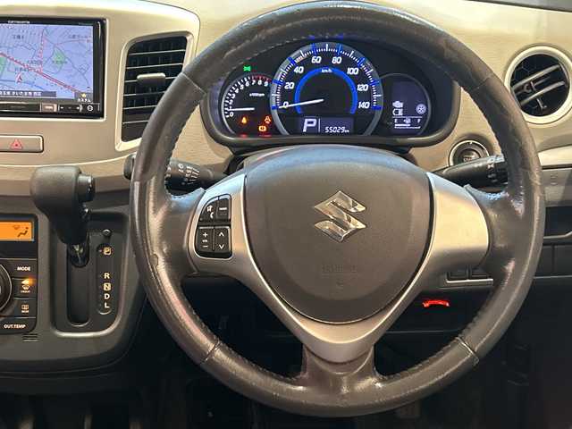 スズキ ワゴンＲ FZ 埼玉県 2014(平26)年 5.5万km シルキーシルバーメタリック レーダーブレーキサポート/ナビ/　　CD/SD/フルセグ/HIDヘッドライト/シートヒーター/純正14インチアルミホイール/ETC/スマートキー×2