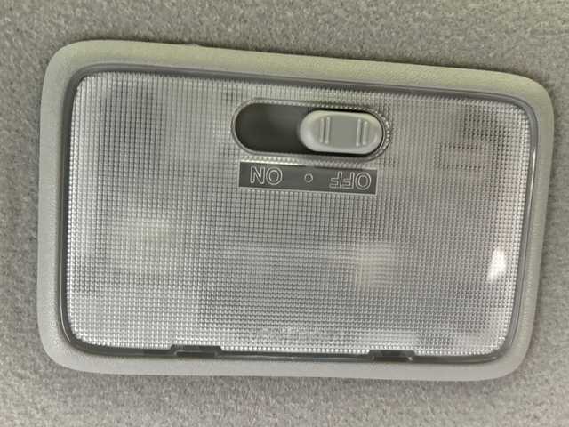 スズキ ワゴンＲ FZ 埼玉県 2014(平26)年 5.5万km シルキーシルバーメタリック レーダーブレーキサポート/ナビ/　　CD/SD/フルセグ/HIDヘッドライト/シートヒーター/純正14インチアルミホイール/ETC/スマートキー×2