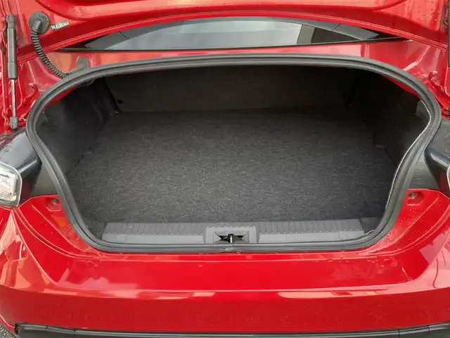 トヨタ ８６ GT エアロパッケージFT 神奈川県 2016(平28)年 11.6万km ピュアレッド BBS製純正18インチAW/純正エアロ/大型リアウィング/純正SDナビ・地デジTV/純正CD/DVD/SD/BT/バックカメラ/ETC/ドライブレコーダー/HIDライト/クルーズコントロール/パドルシフト/プッシュスタート/スマートキー×2/純正フロアマット/取扱説明書/保証書