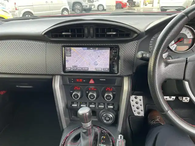 トヨタ ８６ GT エアロパッケージFT 神奈川県 2016(平28)年 11.6万km ピュアレッド BBS製純正18インチAW/純正エアロ/大型リアウィング/純正SDナビ・地デジTV/純正CD/DVD/SD/BT/バックカメラ/ETC/ドライブレコーダー/HIDライト/クルーズコントロール/パドルシフト/プッシュスタート/スマートキー×2/純正フロアマット/取扱説明書/保証書