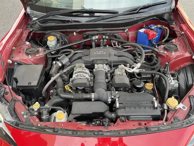 トヨタ ８６ GT エアロパッケージFT 神奈川県 2016(平28)年 11.6万km ピュアレッド BBS製純正18インチAW/純正エアロ/大型リアウィング/純正SDナビ・地デジTV/純正CD/DVD/SD/BT/バックカメラ/ETC/ドライブレコーダー/HIDライト/クルーズコントロール/パドルシフト/プッシュスタート/スマートキー×2/純正フロアマット/取扱説明書/保証書