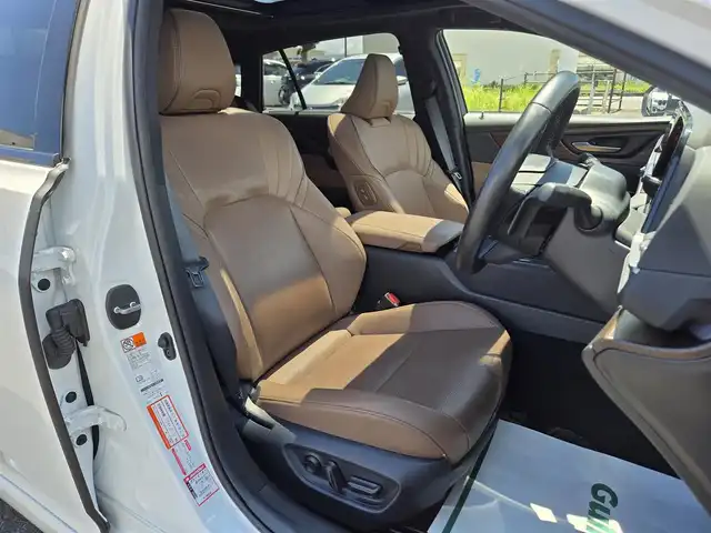 トヨタ クラウン Z 鹿児島県 2023(令5)年 4.6万km プレシャスホワイトパール レーダークルーズコントロール　/デジタルインナーミラー　/ブラックパッケージ(OP装備)/パノラマルーフ(OP装備)　/パノラミックビューモニター　/パワーバックドア　/パーキングアシスト　/全席シートヒーター／エアシート　/ステアリングヒーター/肩口パワーシート/純正前後ドライブレコーダー/ビルトインETC2.0/Bluetoothオーディオ/純正アルミホイール(20インチ)/プッシュスタート/スマートキー