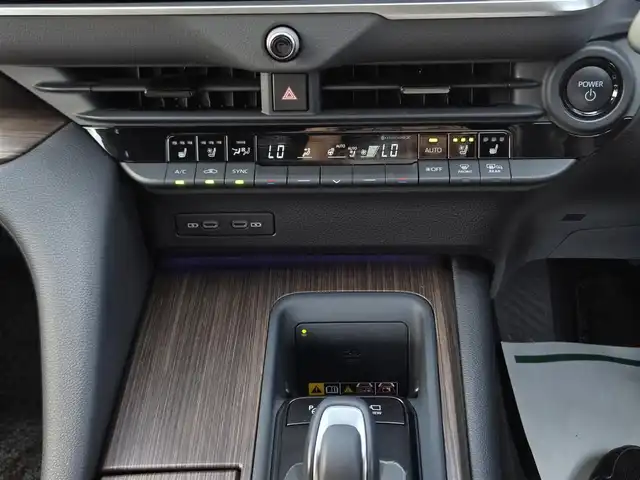 トヨタ クラウン Z 鹿児島県 2023(令5)年 4.6万km プレシャスホワイトパール レーダークルーズコントロール　/デジタルインナーミラー　/ブラックパッケージ(OP装備)/パノラマルーフ(OP装備)　/パノラミックビューモニター　/パワーバックドア　/パーキングアシスト　/全席シートヒーター／エアシート　/ステアリングヒーター/肩口パワーシート/純正前後ドライブレコーダー/ビルトインETC2.0/Bluetoothオーディオ/純正アルミホイール(20インチ)/プッシュスタート/スマートキー