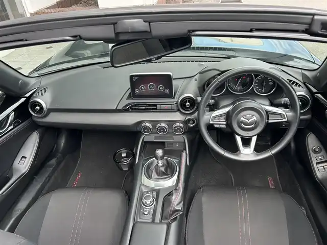 マツダ ロードスター S スペシャルパッケージ 静岡県 2017(平29)年 5.3万km ジェットブラックマイカ ６ＭＴ/セーフティパッケージ/ＢＯＳＥサウンドシステム/純正ＳＤナビ/ＤＶＤ再生/フルセグＴＶ/ＥＴＣ/BTオーディオ/バックカメラ/ＢＳＭ/ＲＣＴＡ/車線逸脱警報/アダプティブフロントライティングシステム/オートハイビーム/LEDヘッドライト/オートライト/スマートキー/プッシュスタート/純正１６ＡＷ