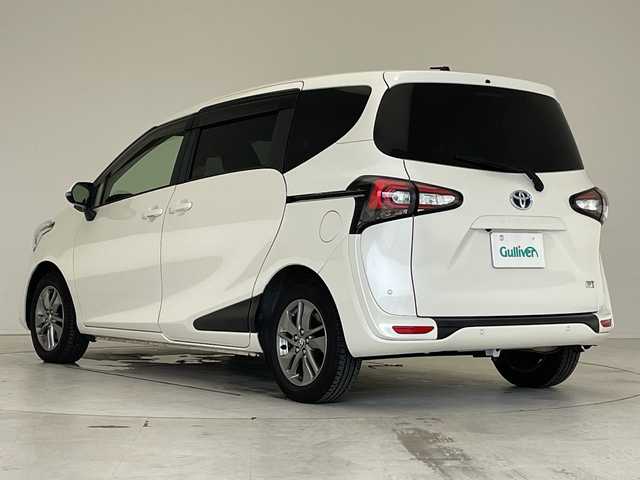 トヨタ シエンタ ハイブリッド ファンベースG セーフティED 愛知県 2021(令3)年 5.1万km ホワイトパールクリスタルシャイン 純正9型ナビ/全方位カメラ/両側パワースライドドア/クルーズコントロール/シートヒーター/バックカメラ/コーナーセンサー/純正アルミホイール/ステアリングヒーター/LEDヘッドライト/オートマチックハイビーム/ドライブレコーダー/ETC/衝突軽減システム/フルセグ/CD DVD/Bluetooth/ステアリングスイッチ/スマートキー/プッシュスタート
