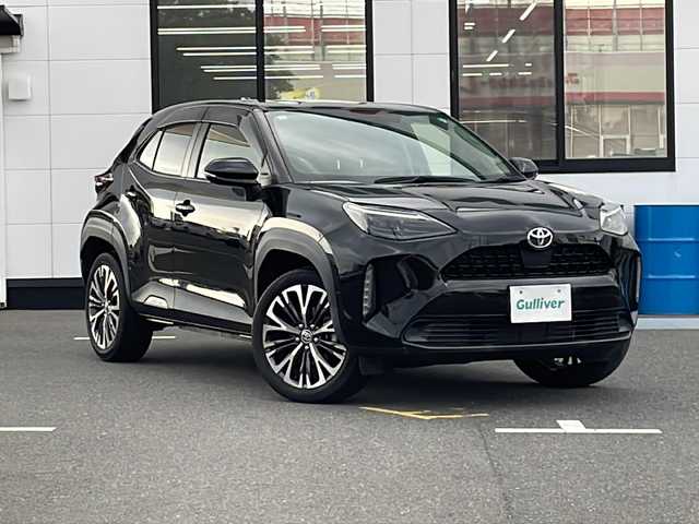 トヨタ ヤリスクロス Z 山口県 2021(令3)年 3.6万km ブラックマイカ ワンオーナー/純正ディスプレイオーディオ/・コネクティッドナビ/・Bluetooth接続/・フルセグTV/バックカメラ/ビルトインETC/Toyota Safety Sense/・プリクラッシュセーフティ/・レーントレーシングアシスト/・ロードサインアシスト/・レーダークルーズコントロール/・先行車発進告知機能/・ブラインドスポットモニター/・クリアランスソナー/・リヤクロストラフィックアラート/・パーキングサポートブレーキ/・ドライブモードセレクトスイッチ/・オートマッチ九ハイビーム/純正フロアマット/USB入力端子/スマートキー/プッシュスタート/スペアキー1本/ハーフレザーシート/シートヒーター/純正LEDライト/純正18インチアルミホイール/ドアバイザー/ウィンカーミラー/取扱説明書/保証書