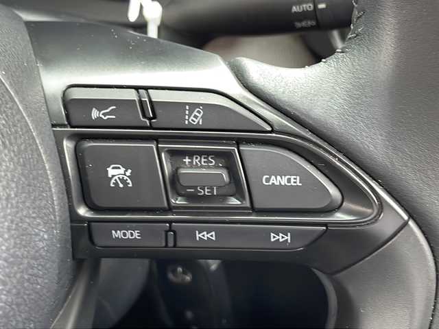 トヨタ ヤリスクロス Z 山口県 2021(令3)年 3.6万km ブラックマイカ ワンオーナー/純正ディスプレイオーディオ/・コネクティッドナビ/・Bluetooth接続/・フルセグTV/バックカメラ/ビルトインETC/Toyota Safety Sense/・プリクラッシュセーフティ/・レーントレーシングアシスト/・ロードサインアシスト/・レーダークルーズコントロール/・先行車発進告知機能/・ブラインドスポットモニター/・クリアランスソナー/・リヤクロストラフィックアラート/・パーキングサポートブレーキ/・ドライブモードセレクトスイッチ/・オートマッチ九ハイビーム/純正フロアマット/USB入力端子/スマートキー/プッシュスタート/スペアキー1本/ハーフレザーシート/シートヒーター/純正LEDライト/純正18インチアルミホイール/ドアバイザー/ウィンカーミラー/取扱説明書/保証書