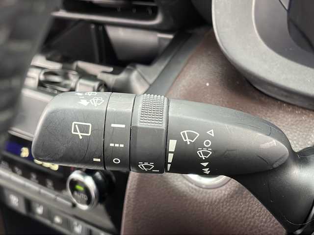 トヨタ ヤリスクロス Z 山口県 2021(令3)年 3.6万km ブラックマイカ ワンオーナー/純正ディスプレイオーディオ/・コネクティッドナビ/・Bluetooth接続/・フルセグTV/バックカメラ/ビルトインETC/Toyota Safety Sense/・プリクラッシュセーフティ/・レーントレーシングアシスト/・ロードサインアシスト/・レーダークルーズコントロール/・先行車発進告知機能/・ブラインドスポットモニター/・クリアランスソナー/・リヤクロストラフィックアラート/・パーキングサポートブレーキ/・ドライブモードセレクトスイッチ/・オートマッチ九ハイビーム/純正フロアマット/USB入力端子/スマートキー/プッシュスタート/スペアキー1本/ハーフレザーシート/シートヒーター/純正LEDライト/純正18インチアルミホイール/ドアバイザー/ウィンカーミラー/取扱説明書/保証書