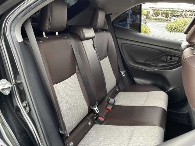 トヨタ ヤリスクロス Z 山口県 2021(令3)年 3.6万km ブラックマイカ ワンオーナー/純正ディスプレイオーディオ/・コネクティッドナビ/・Bluetooth接続/・フルセグTV/バックカメラ/ビルトインETC/Toyota Safety Sense/・プリクラッシュセーフティ/・レーントレーシングアシスト/・ロードサインアシスト/・レーダークルーズコントロール/・先行車発進告知機能/・ブラインドスポットモニター/・クリアランスソナー/・リヤクロストラフィックアラート/・パーキングサポートブレーキ/・ドライブモードセレクトスイッチ/・オートマッチ九ハイビーム/純正フロアマット/USB入力端子/スマートキー/プッシュスタート/スペアキー1本/ハーフレザーシート/シートヒーター/純正LEDライト/純正18インチアルミホイール/ドアバイザー/ウィンカーミラー/取扱説明書/保証書