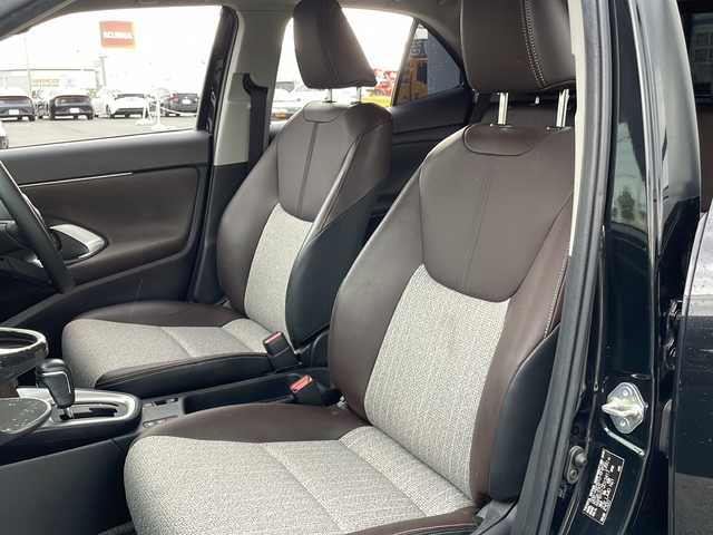 トヨタ ヤリスクロス Z 山口県 2021(令3)年 3.6万km ブラックマイカ ワンオーナー/純正ディスプレイオーディオ/・コネクティッドナビ/・Bluetooth接続/・フルセグTV/バックカメラ/ビルトインETC/Toyota Safety Sense/・プリクラッシュセーフティ/・レーントレーシングアシスト/・ロードサインアシスト/・レーダークルーズコントロール/・先行車発進告知機能/・ブラインドスポットモニター/・クリアランスソナー/・リヤクロストラフィックアラート/・パーキングサポートブレーキ/・ドライブモードセレクトスイッチ/・オートマッチ九ハイビーム/純正フロアマット/USB入力端子/スマートキー/プッシュスタート/スペアキー1本/ハーフレザーシート/シートヒーター/純正LEDライト/純正18インチアルミホイール/ドアバイザー/ウィンカーミラー/取扱説明書/保証書