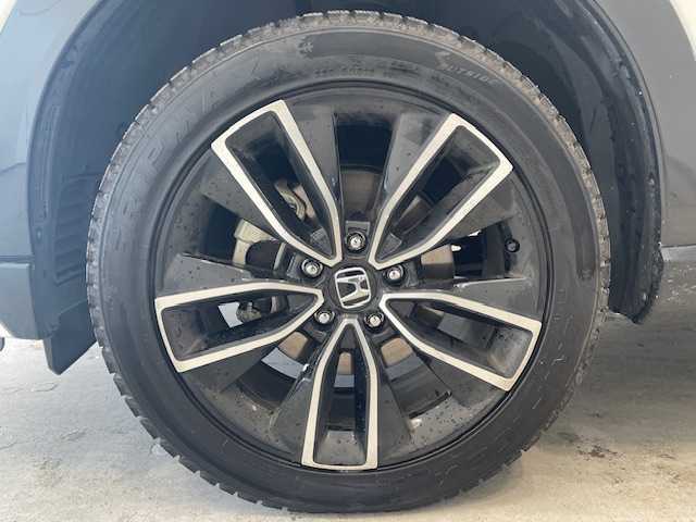 ホンダ ヴェゼル ハイブリッド e:HEV Z 宮城県 2022(令4)年 3.5万km プラチナホワイトパール 純正エアロパーツ（F/S/R)/ホンダセンシング/・レーンキープアシスト/・ブラインドスポットモニター/・衝突軽減システム/・衝突軽減ブレーキ/・横滑り防止装置/純正ナビ/・純正プレミアムオーディオ/・ホンダコネクトディスプレイ（9インチ）/・フルセグTV/・Bluetooth/USB/・2.0ETC/・全方位カメラ/・ドライブレコーダー（前後）/・置くだけ充電/アイドリングストップ/電子パーキング/革巻きステアリング/・ステアリングスイッチ/・パドルシフト/シートヒーター（運転席/助手席）/プッシュスタート/・スマートキー/LEDヘッドライト/・オートライト/・フォグランプ/純正フロアマット/純正アルミホイール18インチ