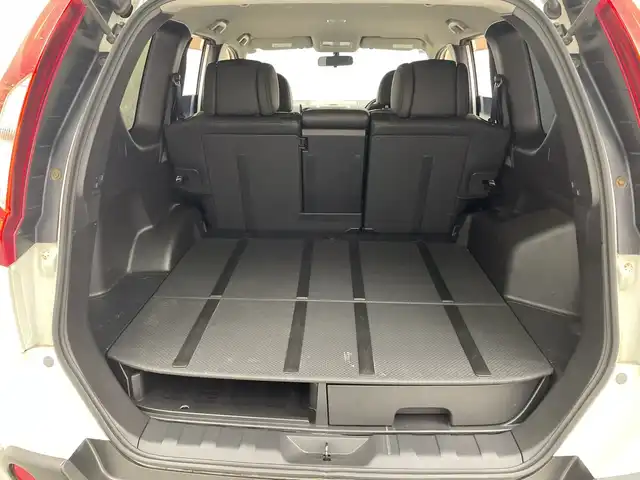 日産 エクストレイル 20X 群馬県 2011(平23)年 7.9万km ブリリアントホワイトパール ナビ　ルーフレール　全席シートヒーター　ダウンヒルアシストコントロール　横滑り防止機能　カプロンシート　ＥＴＣ　オートライト　ヘッドライトレベライザー　スマートキー　純正フロアマット　禁煙車