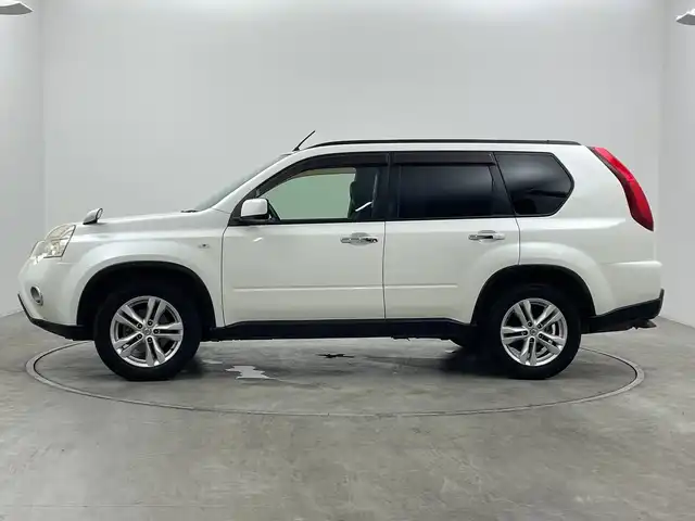 日産 エクストレイル 20X 群馬県 2011(平23)年 7.9万km ブリリアントホワイトパール ナビ　ルーフレール　全席シートヒーター　ダウンヒルアシストコントロール　横滑り防止機能　カプロンシート　ＥＴＣ　オートライト　ヘッドライトレベライザー　スマートキー　純正フロアマット　禁煙車
