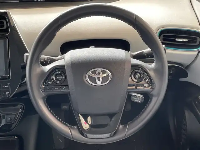 トヨタ プリウス A 長崎県 2019(平31)年 9.3万km ホワイトパールクリスタルシャイン セーフティーセンス/純正9インチSDナビ/　　Bluetooth/DVD/フルセグ/バックカメラ/ETC/LEDオートライト/MODELIISTAフルエアロ/純正15インチアルミホイール/運転席パワーシート/パーキングアシスト/クルーズコントロール