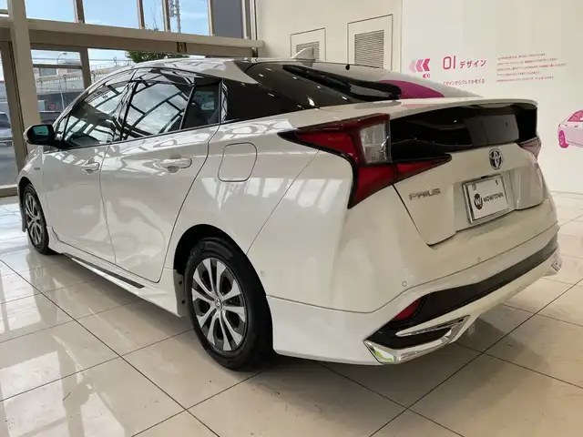トヨタ プリウス A 長崎県 2019(平31)年 9.3万km ホワイトパールクリスタルシャイン セーフティーセンス/純正9インチSDナビ/　　Bluetooth/DVD/フルセグ/バックカメラ/ETC/LEDオートライト/MODELIISTAフルエアロ/純正15インチアルミホイール/運転席パワーシート/パーキングアシスト/クルーズコントロール
